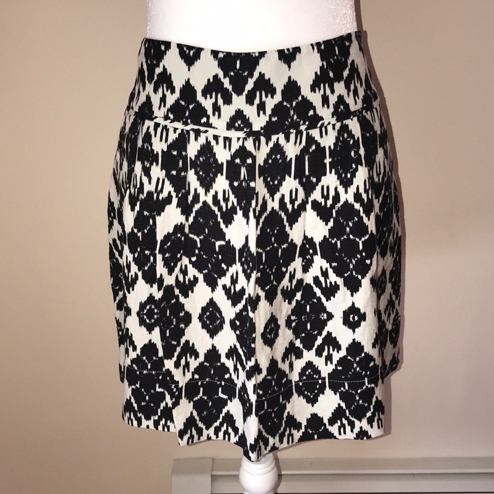 LOFT Black and Cream Mini Skirt